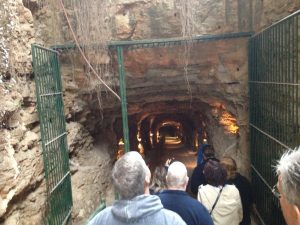 Inner Space Caverns entrance