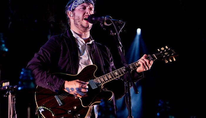 Bon Iver Performance