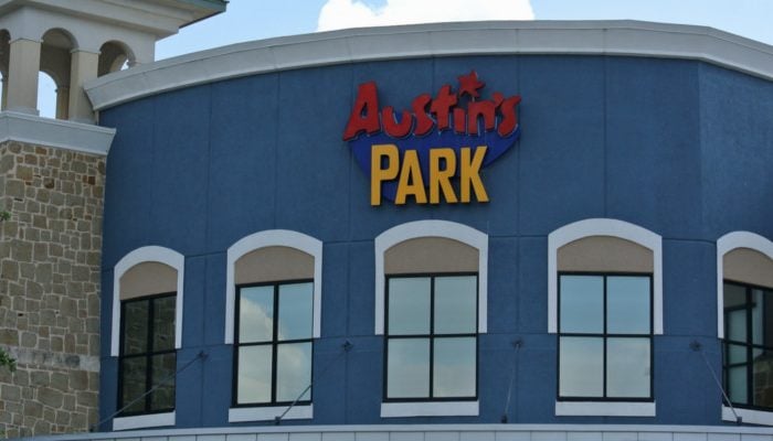 The front of Austin Park and Pizza