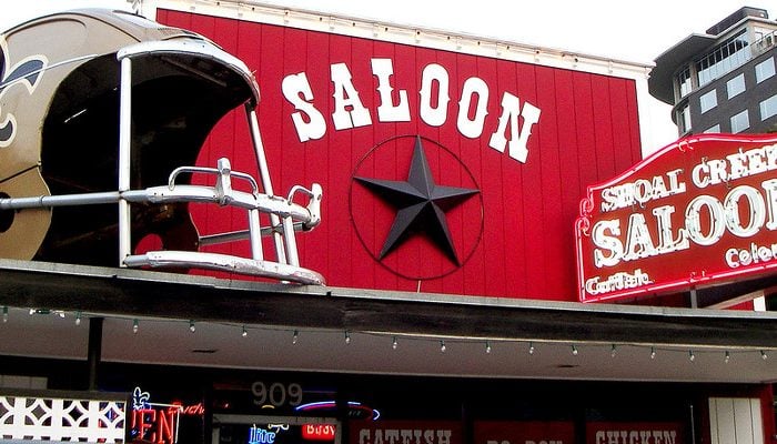 Best Places to Watch Football in Austin