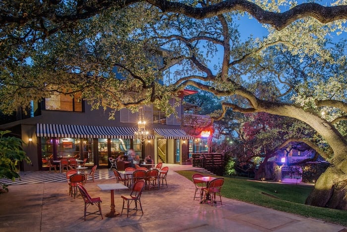 Hotel Saint Cecilia Outdoor Lounge