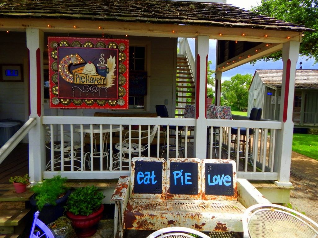 Royers Pie Haven Entrance