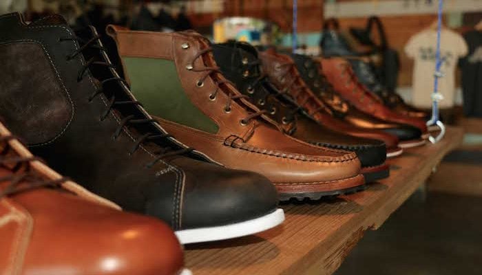 Helm leather boots
