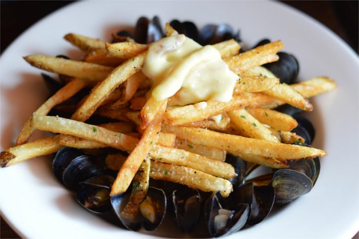 Mussels and Fries at Vino Vino