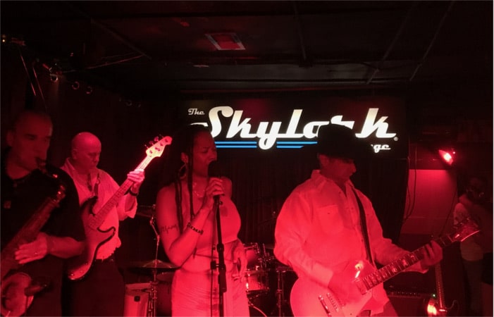 Rochelle and The Sidewinders Skylark Lounge