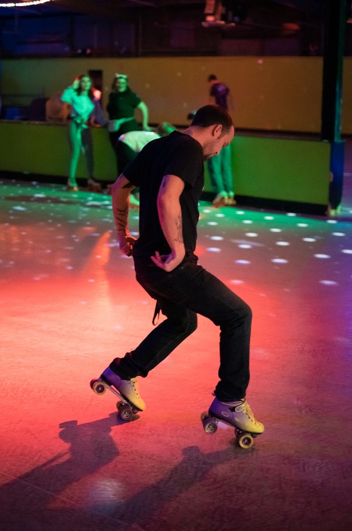 Roller skating dance moves at Austin Roller Rink
