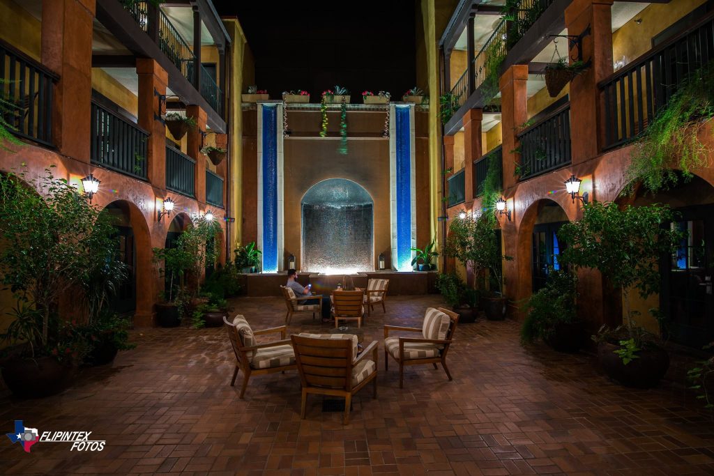 Courtyard at Hotel Valencia Riverwalk