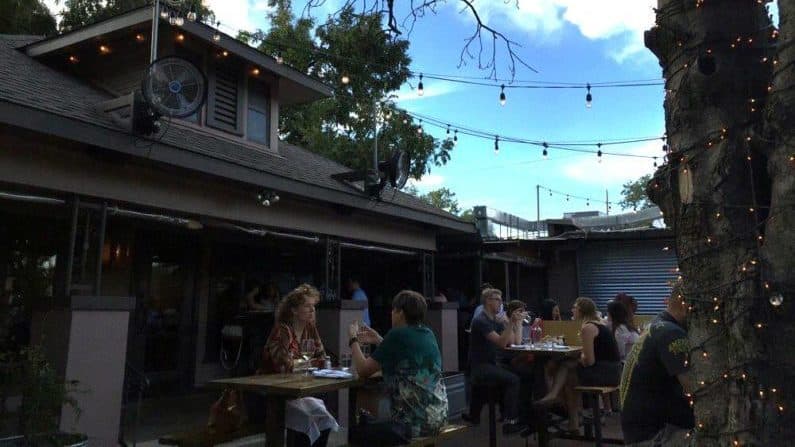 Salty Sow - Restaurant with patio dining in Austin