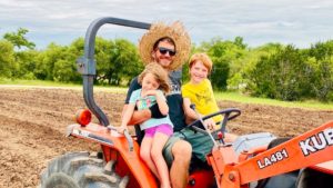 Father's Day 2022 Events in Austin - Hamilton Pool Vineyards Farms in Austin