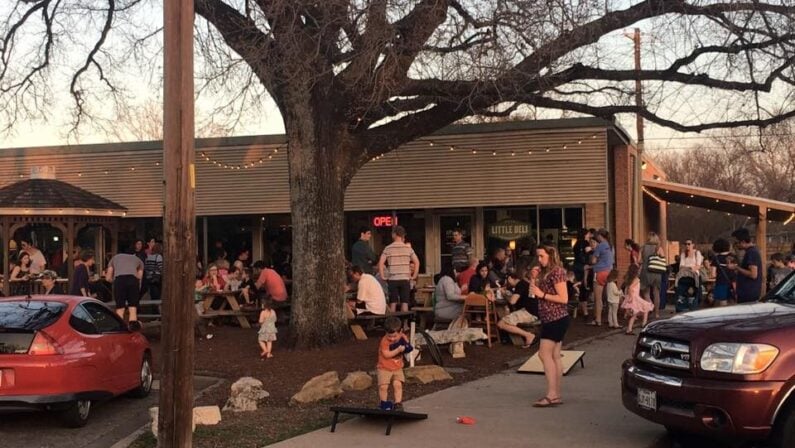 Pizza Austin Little Deli & Pizza