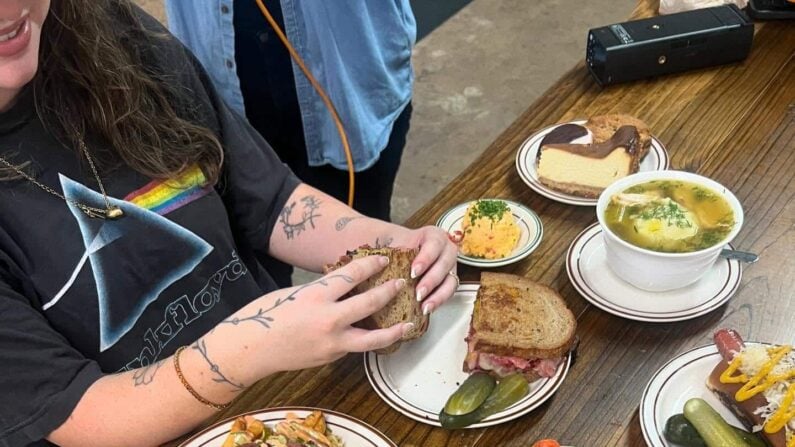 Gourmet Sandwiches in Austin - Mum Foods Smokehouse & Delicatessen